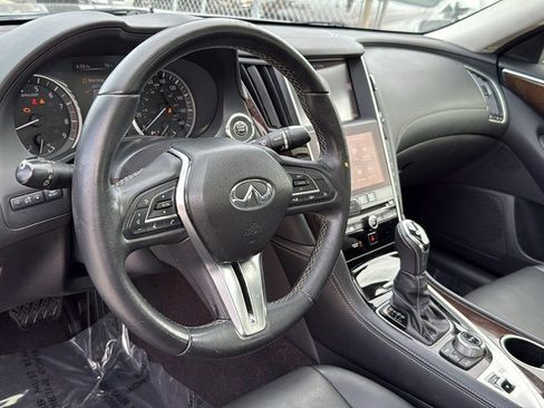 Used 2018 INFINITI Q50 Luxe image 16