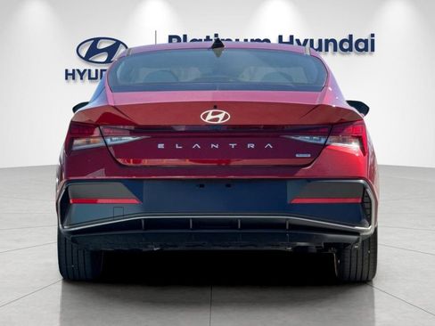 New 2026 Hyundai Elantra Limited FWD image 5