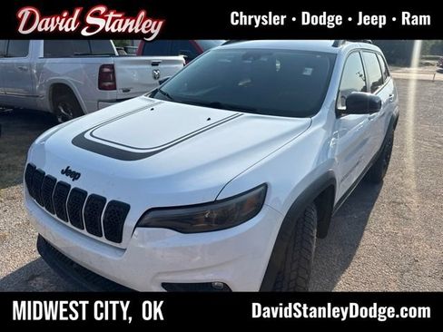 Used 2022 Jeep Cherokee Latitude AWD/4WD image 1