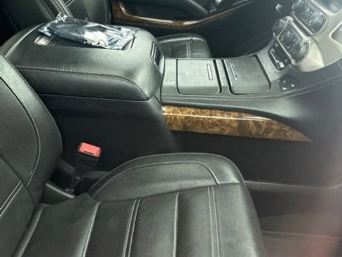 Used 2015 GMC Yukon AWD/4WD image 11