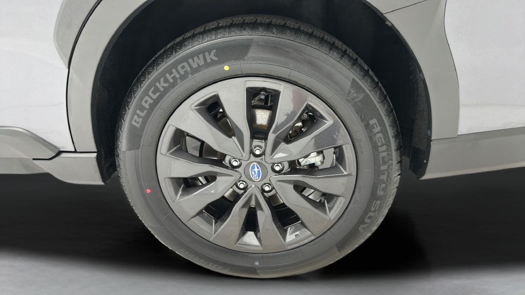 Used 2025 Subaru Outback Onyx Edition AWD/4WD image 8