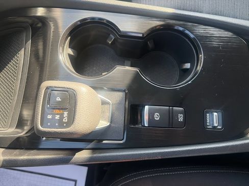 Used 2023 Nissan Rogue SV FWD image 23