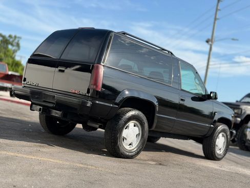 Used 1995 GMC Yukon 4WD 2-Door image 3
