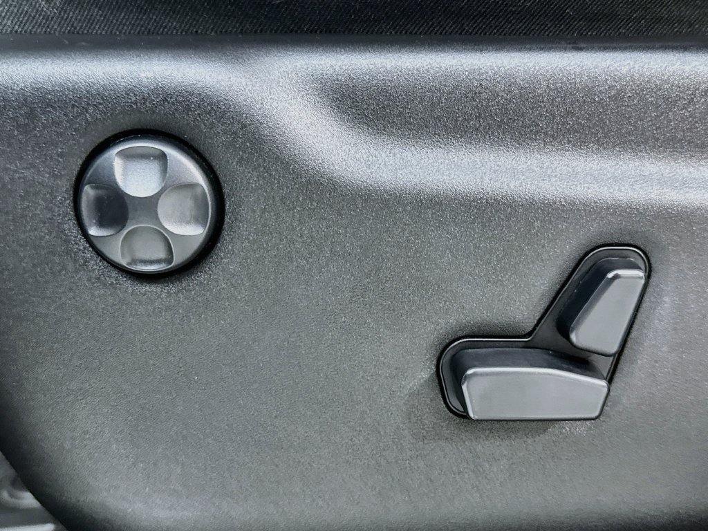 Used 2016 Dodge Durango R/T AWD/4WD image 20
