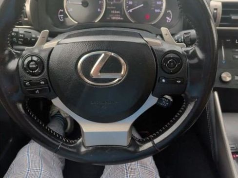 Used 2016 Lexus IS 200t RWD image 11