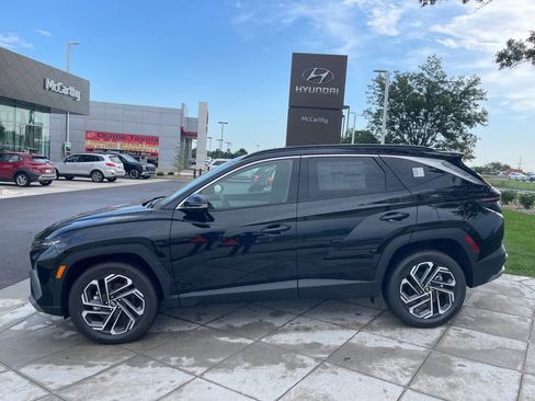 Certified 2025 Hyundai Tucson Limited AWD/4WD image 13