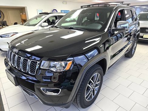 Used 2021 Jeep Grand Cherokee Limited image 2