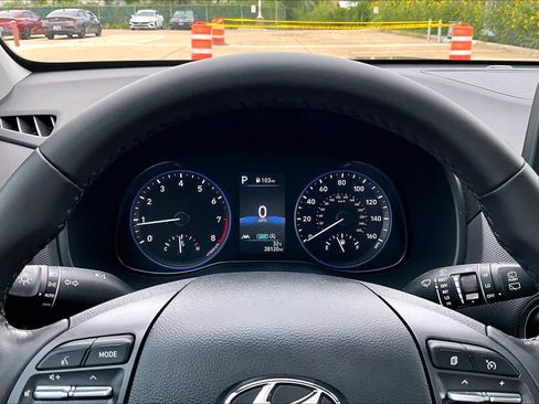 Certified 2022 Hyundai Kona SEL w/ Convenience Package FWD image 26
