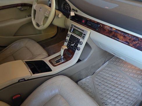 Used 2007 Volvo S80 3.2 image 17