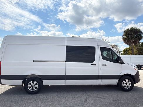 Used 2019 Mercedes-Benz Sprinter 170 image 8