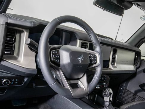 Used 2026 Ford Bronco Outer Banks AWD/4WD image 15