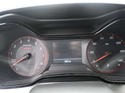 Used 2026 Chevrolet Trax RS FWD image 13