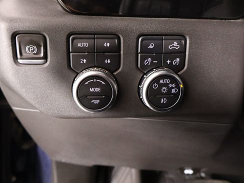 Used 2023 GMC Sierra 1500 SLT w/ SLT Premium Package image 10