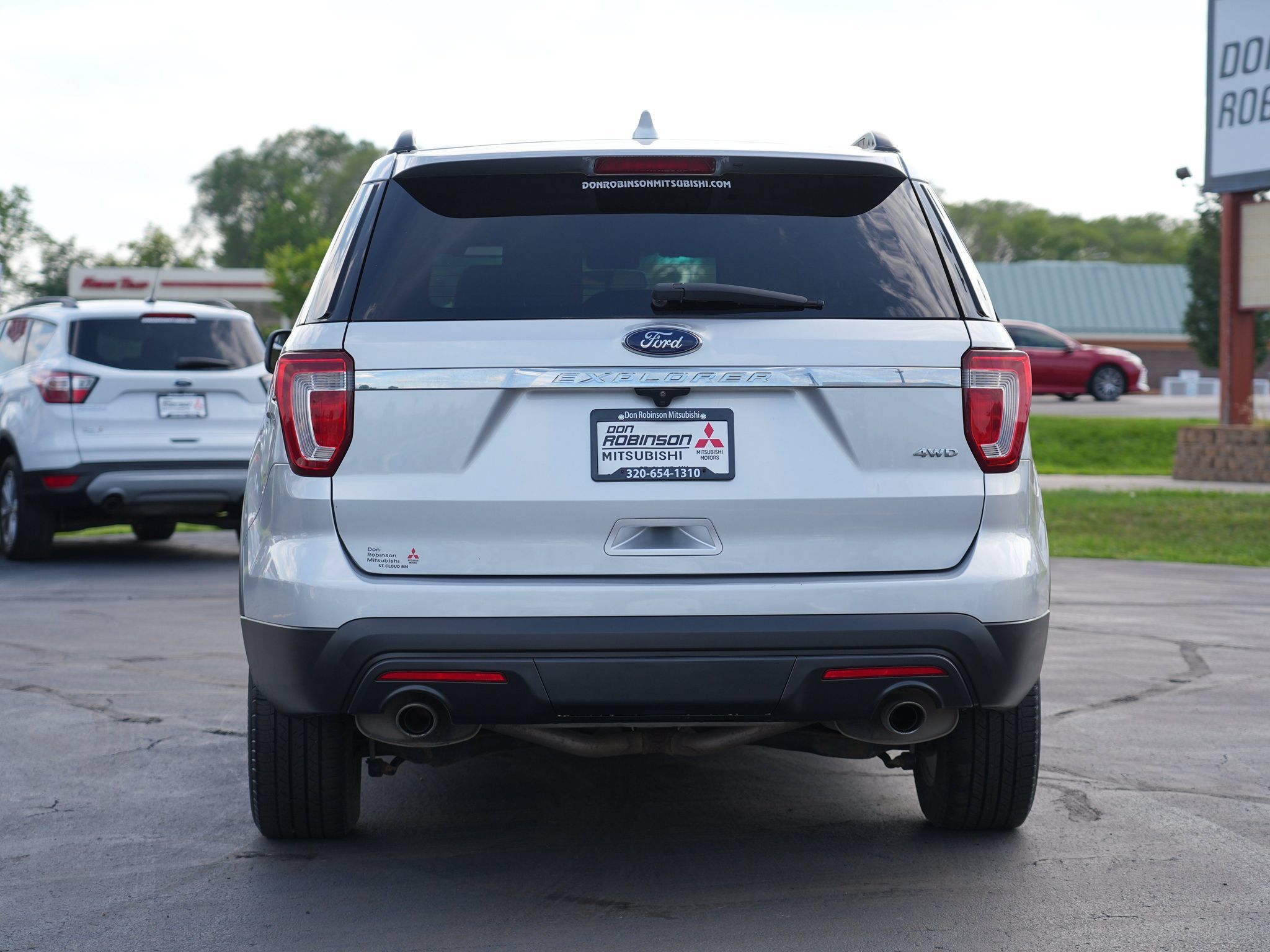 Used 2017 Ford Explorer 4WD image 4