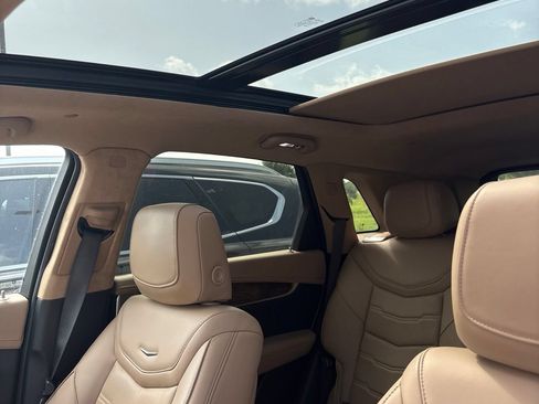 Used 2023 Cadillac XT5 Premium Luxury w/ Platinum Package FWD image 19