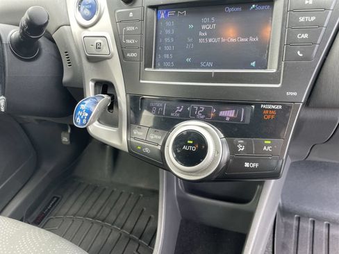 Used 2012 Toyota Prius V Two FWD image 27