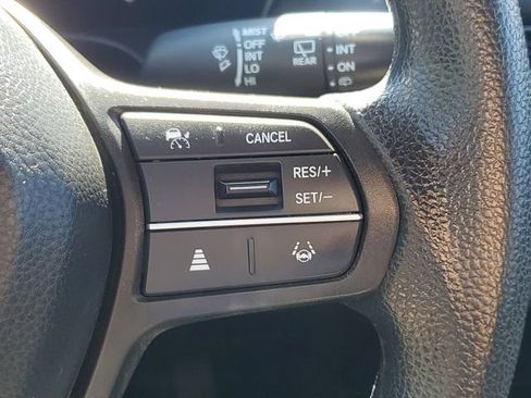 Used 2024 Honda HR-V LX image 21