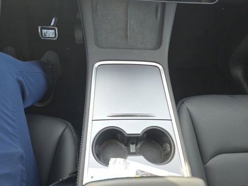 Used 2023 Tesla Model Y Long Range image 15