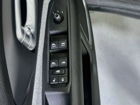 Used 2022 Jeep Compass Latitude w/ Convenience Group AWD/4WD image 17