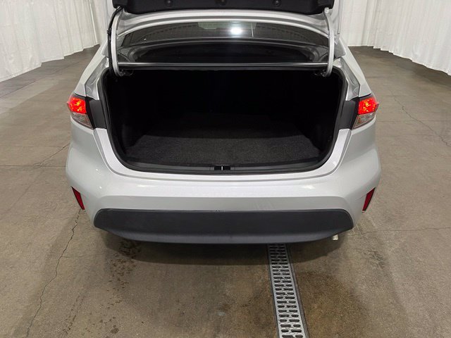 Used 2023 Toyota Corolla LE w/ Carpet Mat Package (TMS) FWD image 13