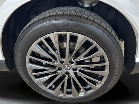 Used 2026 Lexus RX 450h AWD w/ Convenience Package image 25