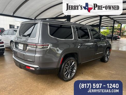 Used 2022 Jeep Grand Wagoneer Series I AWD/4WD image 4