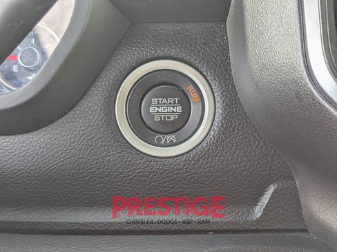 Used 2024 RAM 2500 Big Horn AWD/4WD image 25