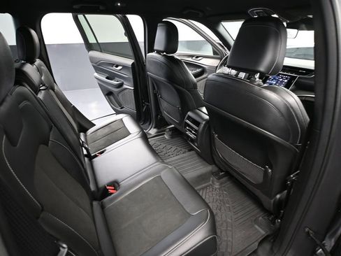 Used 2023 Jeep Grand Cherokee Altitude AWD/4WD image 44