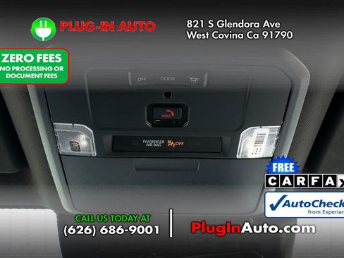Used 2024 Toyota Tacoma TRD Off-Road AWD/4WD image 17