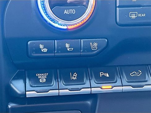 Used 2021 GMC Sierra 2500 Denali w/ Denali Ultimate Package image 21