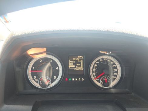 Used 2014 RAM 2500 Tradesman w/ Chrome Appearance Group AWD/4WD image 12