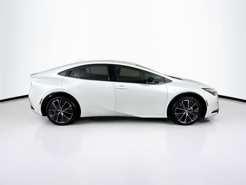 Certified 2024 Toyota Prius XLE image 11