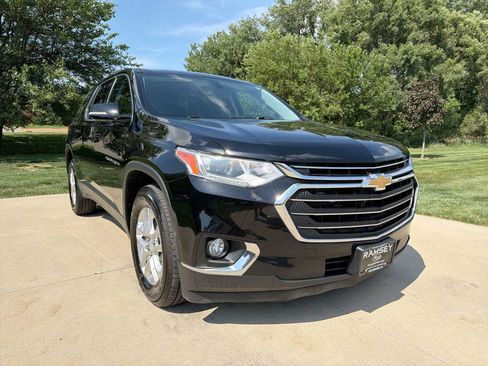 Used 2019 Chevrolet Traverse LT FWD image 8