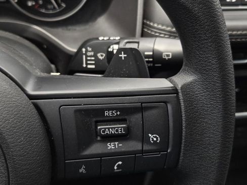 Certified 2023 Nissan Rogue S FWD image 25