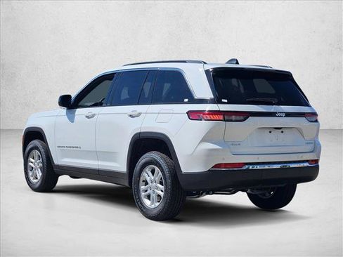 New 2025 Jeep Grand Cherokee Laredo w/ Luxury Tech Group I image 9