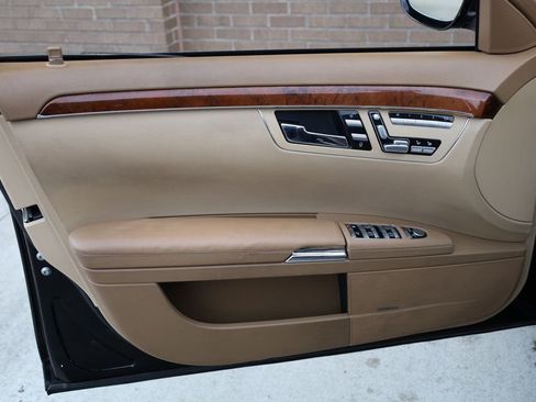 Used 2008 Mercedes-Benz S 550 image 13
