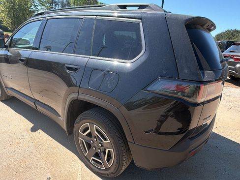 New 2026 Jeep Cherokee Laredo AWD/4WD image 10