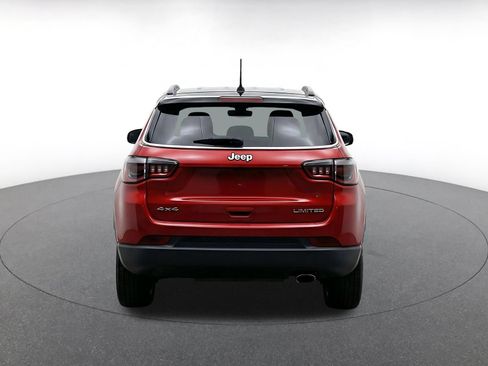 Used 2025 Jeep Compass Limited AWD/4WD image 8