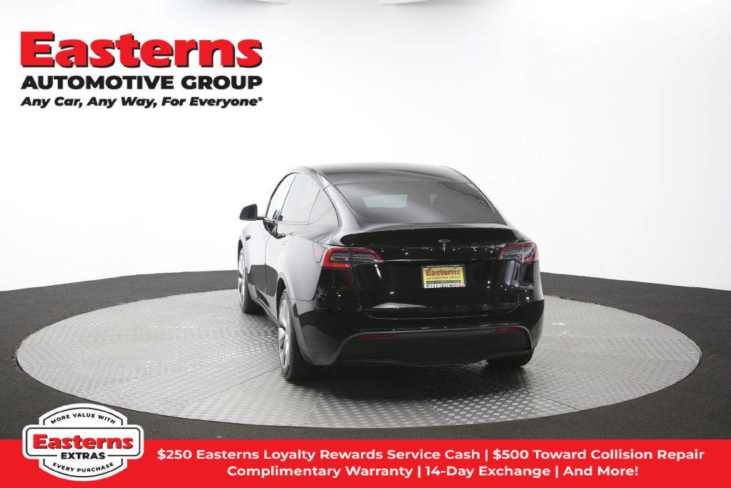 Used 2021 Tesla Model Y Long Range AWD/4WD image 32