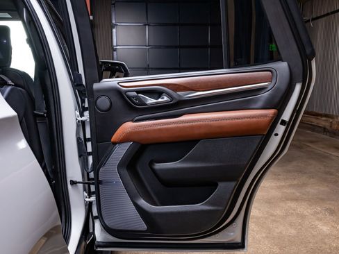 Used 2024 GMC Yukon Denali Ultimate image 40