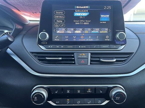 Certified 2021 Nissan Altima 2.5 SR w/ SR Premium Package image 25