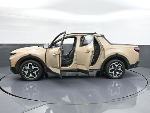 Used 2024 Hyundai Santa Cruz Limited image 37