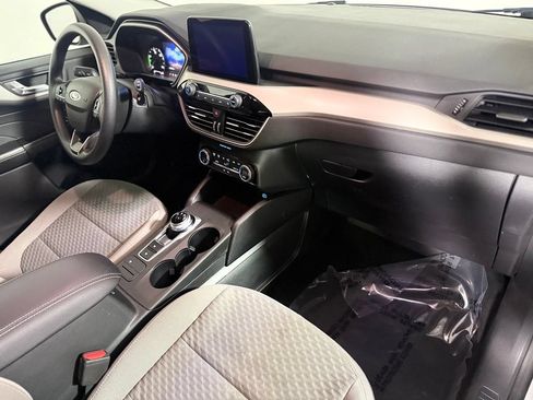 Used 2021 Ford Escape SE FWD image 25