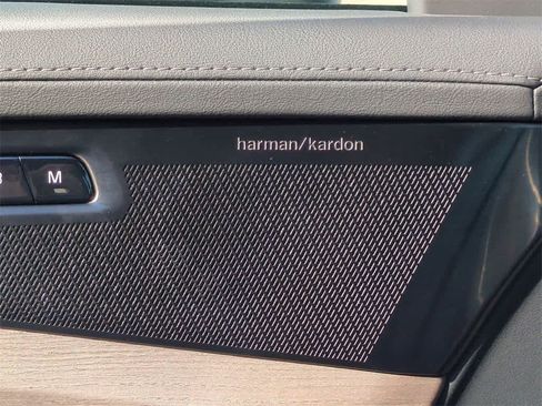 New 2026 Volvo XC90 B6 Plus w/ Protection Package Premier image 29