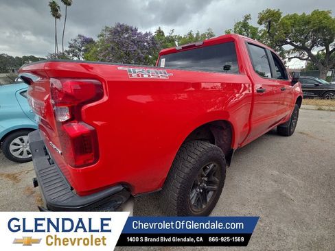 Used 2025 Chevrolet Silverado 1500 Custom Trail Boss w/ LPO, Dark Essentials Package AWD/4WD image 7