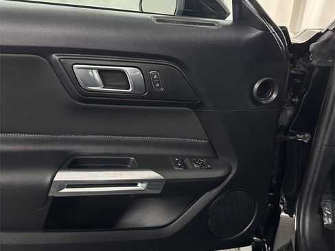 Used 2018 Ford Mustang GT w/ GT Performance Package image 10