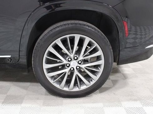 Used 2025 Buick Enclave Avenir w/ Super Cruise Package AWD/4WD image 44
