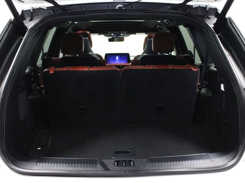 Used 2025 Lincoln Aviator Reserve w/ Luxury Package image 15