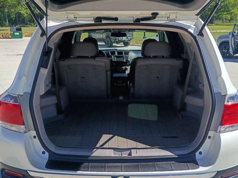 Used 2013 Toyota Highlander Limited image 18