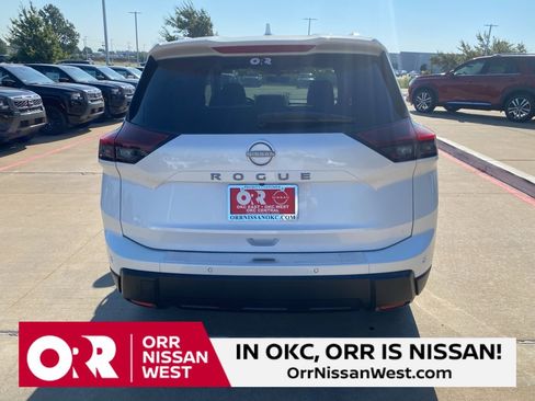New 2026 Nissan Rogue SV w/ SV Premium Package image 4